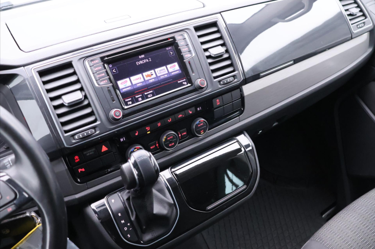 Volkswagen Multivan 2,0 TDI 150kW DSG 4M Serv.kn.