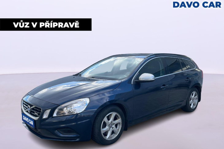 Volvo V60 2,4 D4 V5 120kW AWD R-design