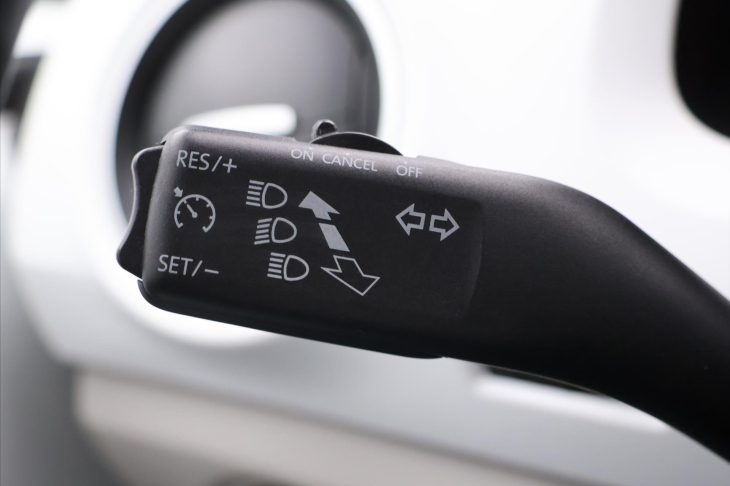 Volkswagen up! 1,0 TSI 66kW Beats CZ