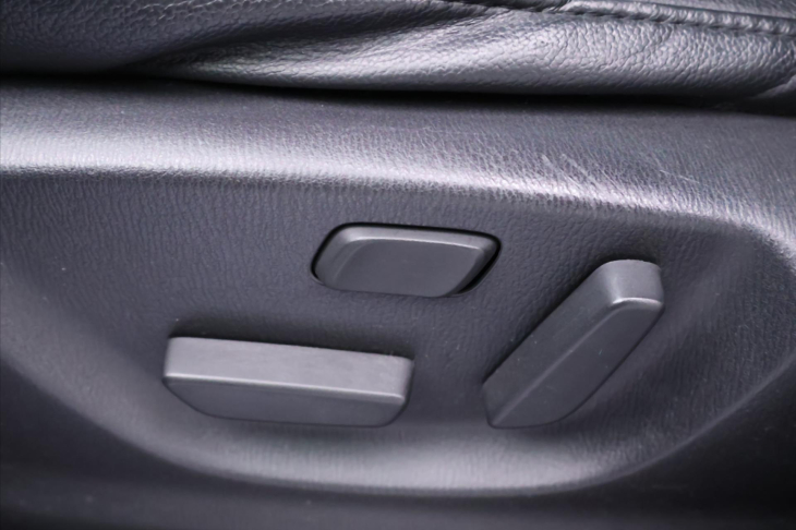 Mazda CX-5 2,0 i 118kW AWD Sports-Line