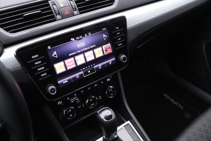 Škoda Superb 2,0 TDI DSG CZ 1.Maj LED DPH
