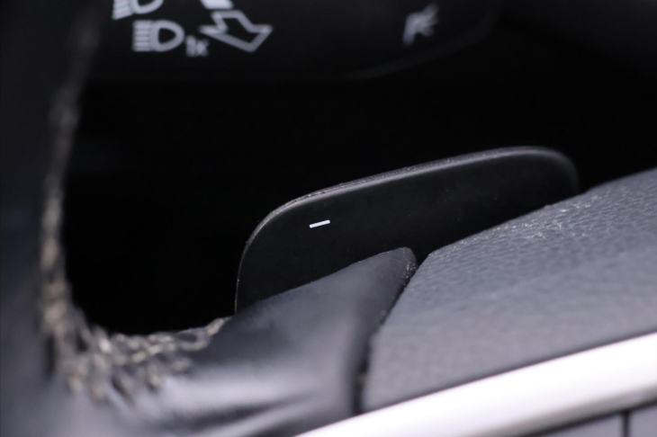 Volkswagen Passat 2,0 TDI 110kW DSG LED ACC Pano