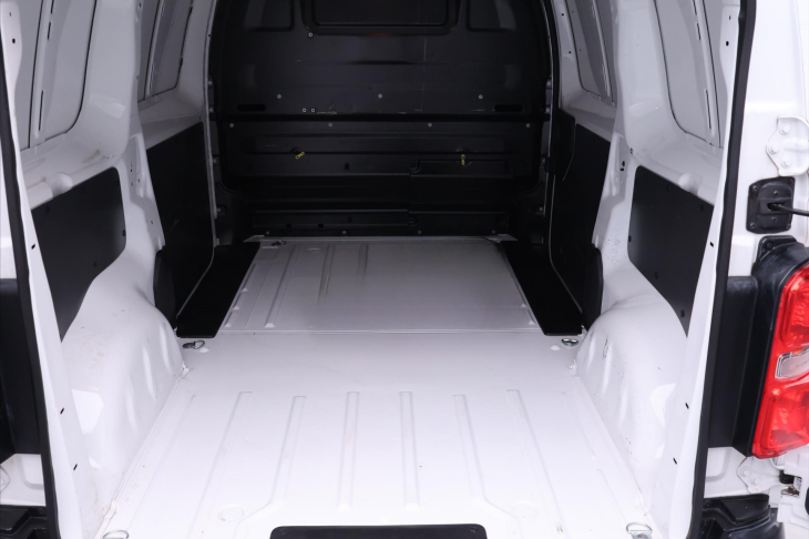 Citroën Jumpy 2,0 HDI 90kW L2H1 CZ 1.Maj DPH