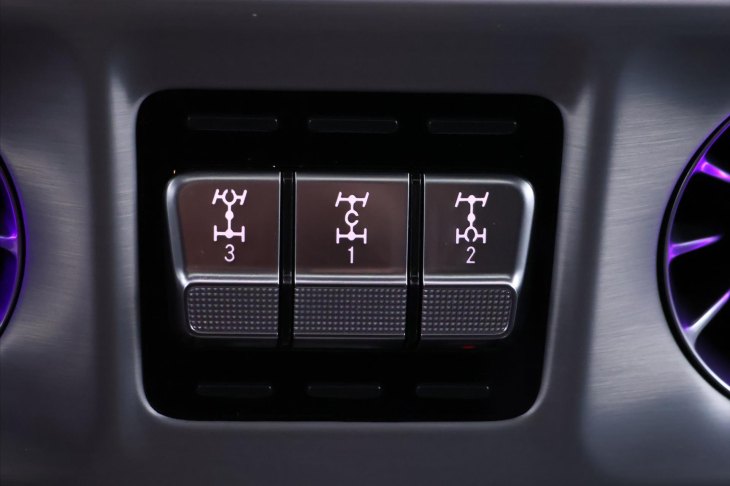 Mercedes-Benz Třídy G 4,0 63AMG 588kW 4x4^2 Brabus