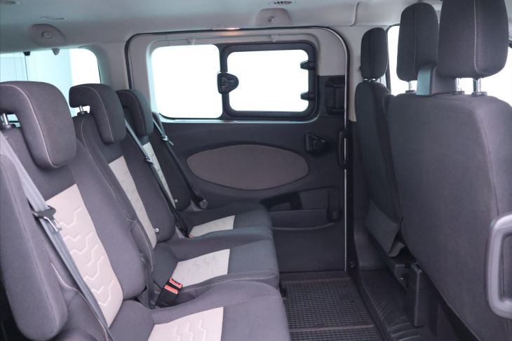 Ford Tourneo Custom 2,0 EcoBlue 125kW 9-Míst CZ