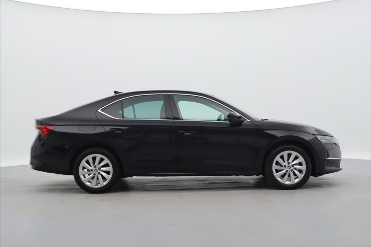 Škoda Octavia 2,0 TDI DSG Top Selection CZ