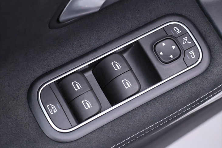 Mercedes-Benz CLA 1,3 250 118kW 250 E-Hybrid AMG