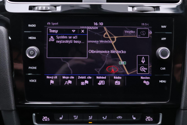 Volkswagen Golf 1,4 TSI 92kW Highline LED 1.Maj