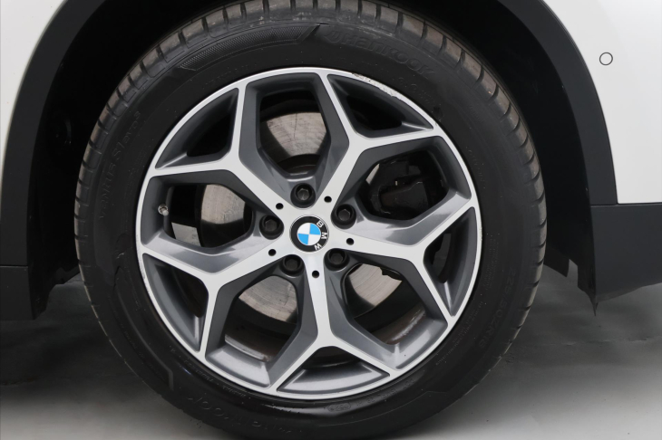 BMW X1 2,0 20d 140kW xDrive Kůže Navi