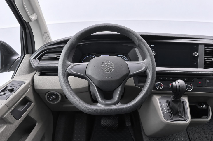 Volkswagen Transporter 2,0 TDI 110 kW DSG 6-Míst DPH