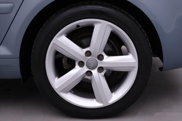 Audi A3 1,4 TFSI 92kW S-Line Xenon