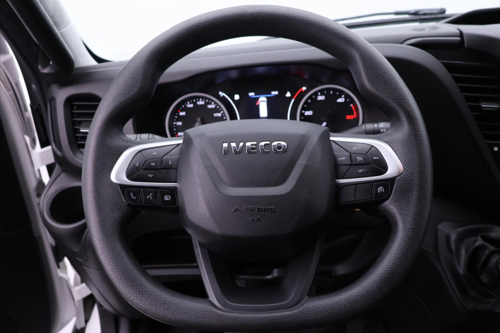 Iveco Daily 3,0 35S18 132kW L4H2 DPH