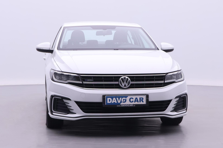 Volkswagen Bora E-Bora 100kW Automat