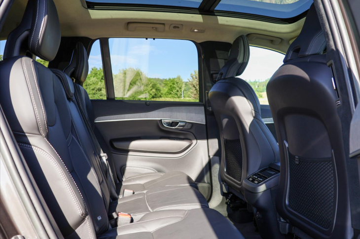 Volvo XC90 2,0 B5 AWD Ultimate Dark 7-Míst