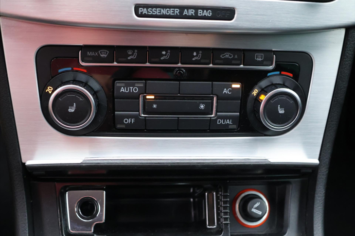 Volkswagen Passat CC 2,0 TSI Sport 147kW M6F