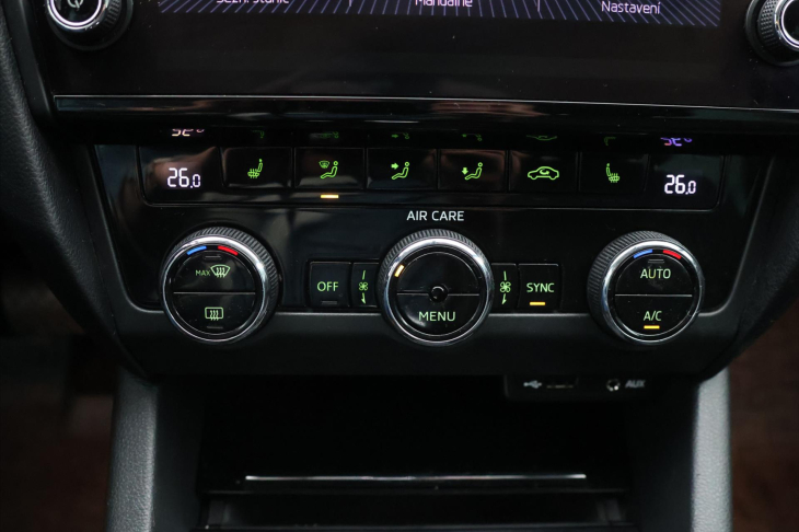 Škoda Octavia 1,6 TDI 85kW DSG CZ Style DPH