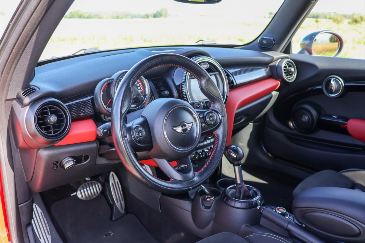 Mini Cooper 2,0 JCW 170kW Automat H/K LED