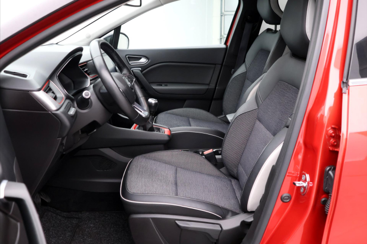 Renault Captur 1,0 TCe 74kW CZ Intens 1.Maj.