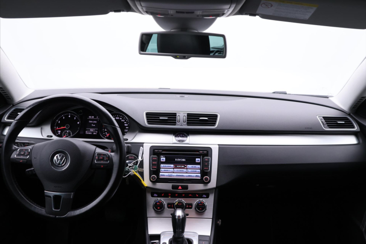 Volkswagen Passat 2.0 TSI 155kW DSG Highline CZ