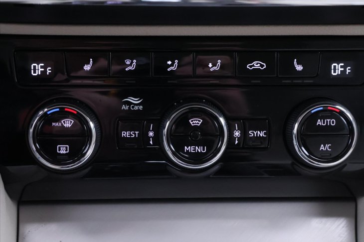 Škoda Superb 2,0 TDI 147kW 4x4 DSG Style CZ