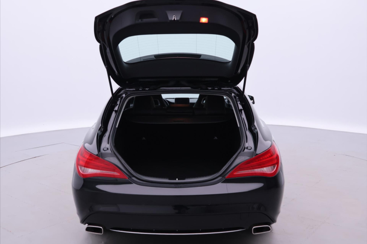 Mercedes-Benz CLA 2,0 250 155kW 4Matic Xenon