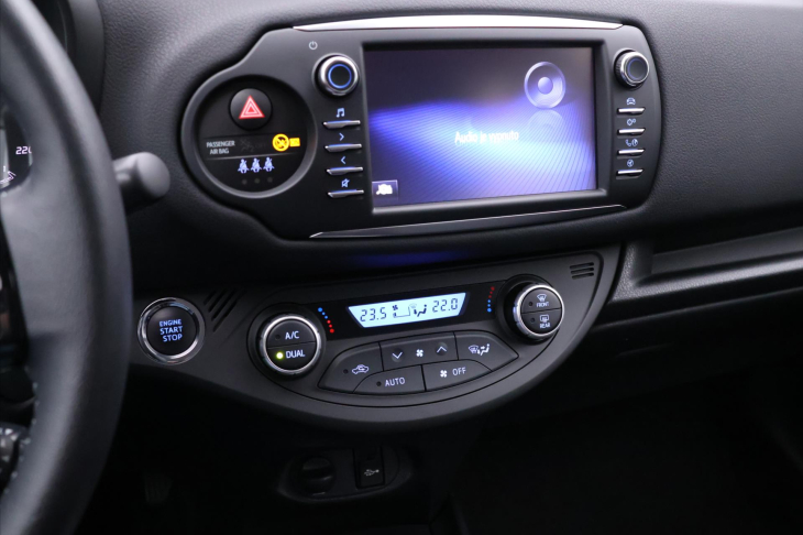 Toyota Yaris 1,5 VVT-i 82kW Aut.klima 1.Maj