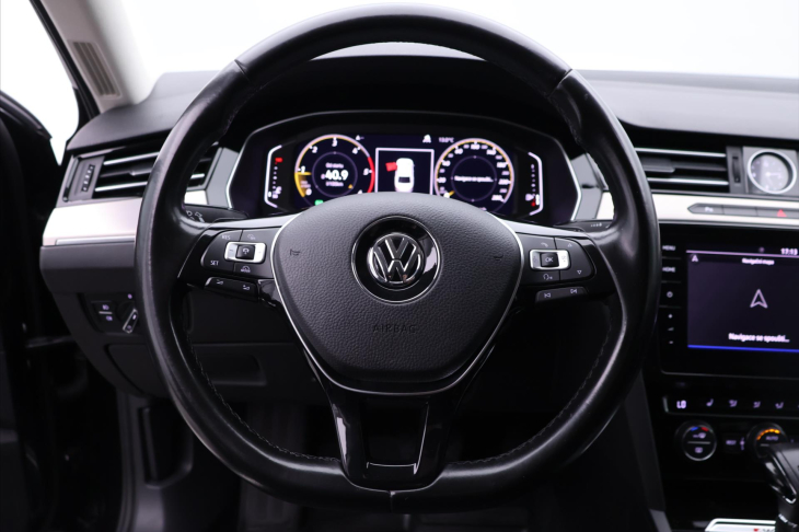 Volkswagen Passat 2,0 TDI 176kW DSG 4M Highline