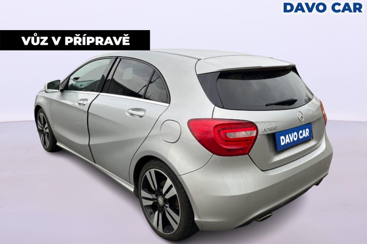 Mercedes-Benz Třídy A 1,6 180i 90kW CZ Sport Xenon