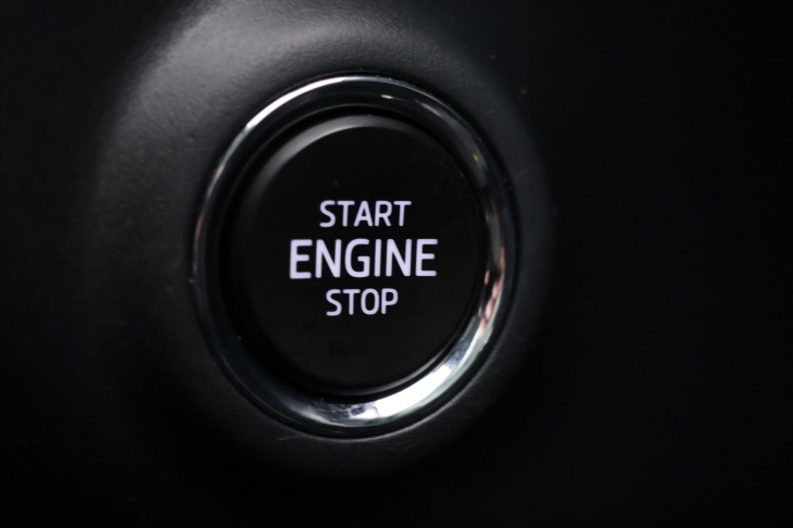 Škoda Karoq 2,0 TDI DSG Style Virtual DPH