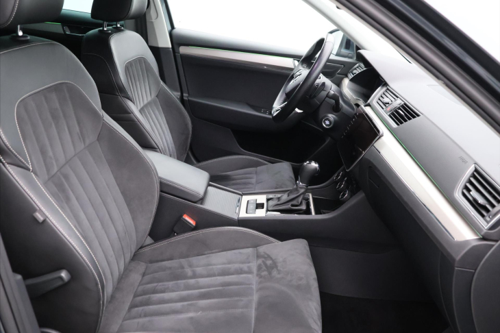 Škoda Superb 2,0 TDI DSG 4x4 CZ Style DPH