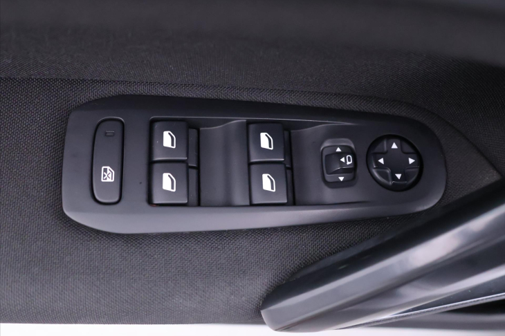 Peugeot 308 1,5 HDI 96kW CZ 1.Maj DPH