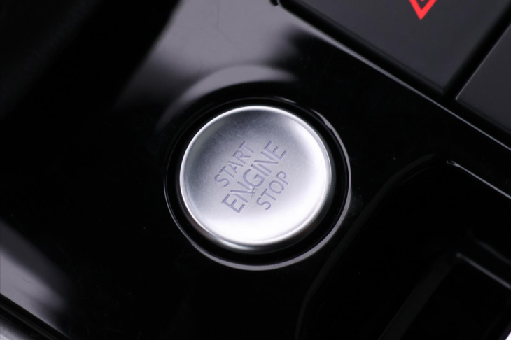 Volkswagen Touareg 3,0 V6 TDI R-Line Panorama TZ DPH