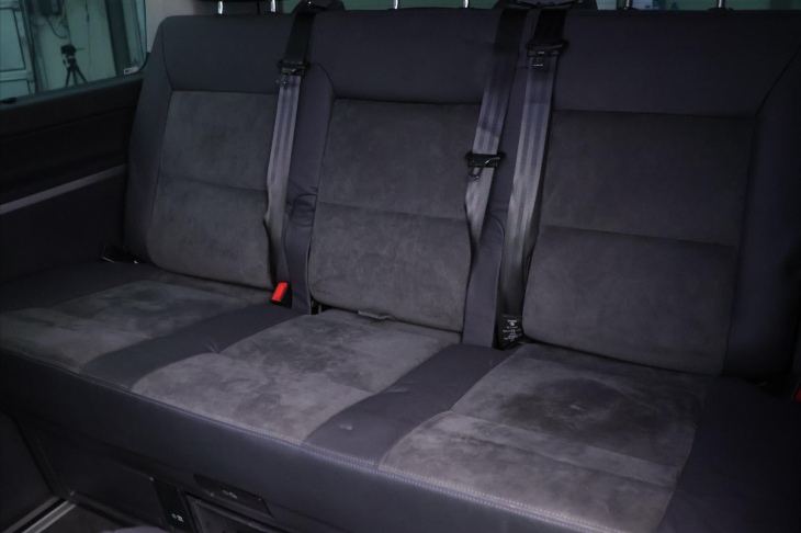 Volkswagen Multivan 2,0 TDI DSG 4M CZ Highline