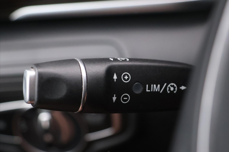 Mercedes-Benz Třídy V 2,0 220d Aut. Avantgarde L DPH