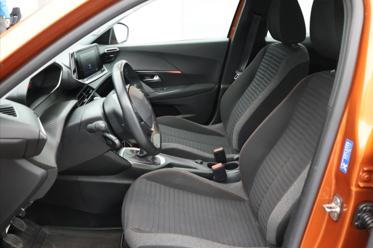 Peugeot 2008 1,2 PT 74kW CZ 1.Maj DPH