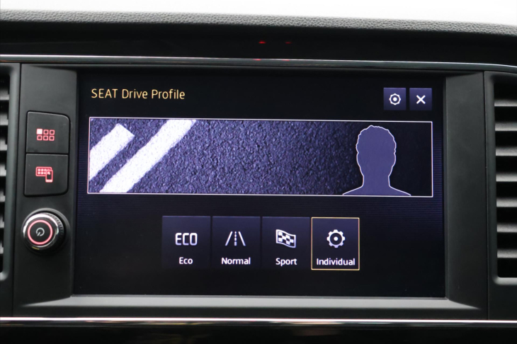 Seat Leon 1,4 TSI FR LED Kůže CZ