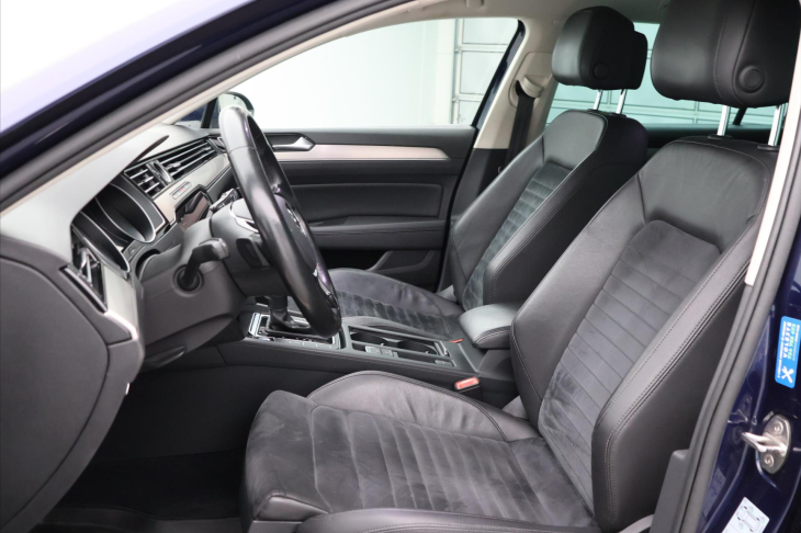Volkswagen Passat Variant 2,0 TDI 110kW DSG Highline LED