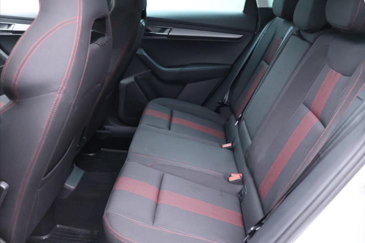 Škoda Karoq 2,0 TDI 110kW 4x4 DSG CZ Style