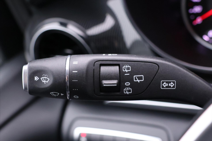 Mercedes-Benz Třídy V 2,0 220d 120kW Aut. Long DPH