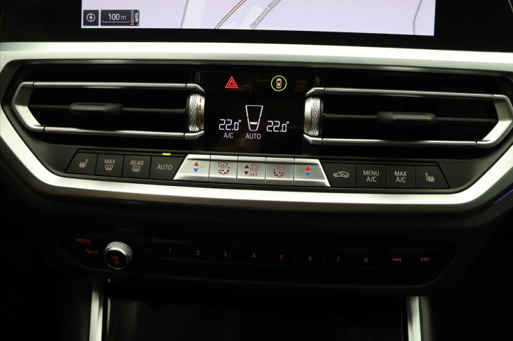 BMW Řada 3 2,0 320d 140kW CZ DPH Touring