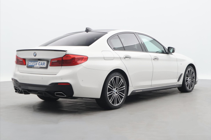 BMW Řada 5 3,0 530d 195kW xDrive CZ