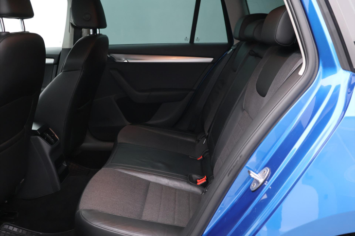 Škoda Octavia 1,4 TSI 103kW Elegance Xenon