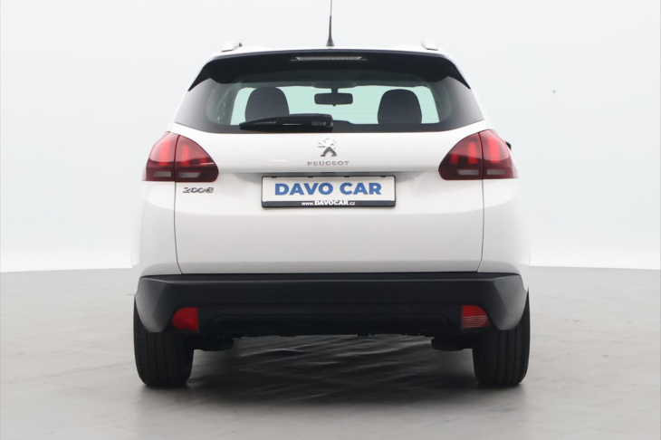 Peugeot 2008 1,2 PureTech 61kW Allure CZ