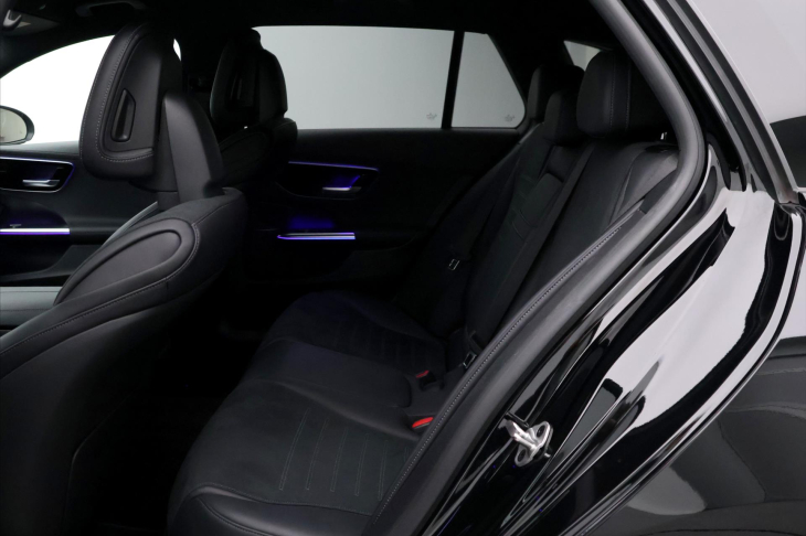 Mercedes-Benz Třídy C 2.0 220d 147kW AMG-Line