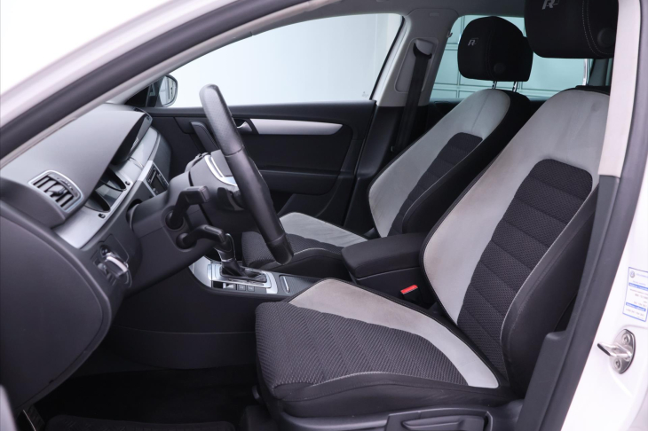 Volkswagen Passat 2,0 TDI 130kW DSG CZ R-Line