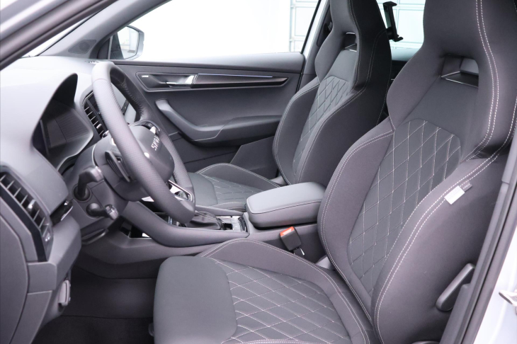 Škoda Karoq 2,0 TDI Sportline 4x4 DSG 1.maj.