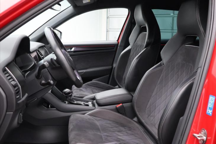 Škoda Kodiaq 2,0 TSI 140kW CZ DSG 7 Míst Sportline