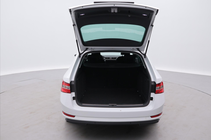 Škoda Superb 1,5 TSI 110kW Style DSG CZ DPH