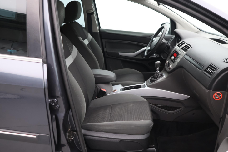 Ford Kuga 2.0 TDCI 103kW 4x4 Tažné