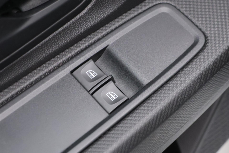 Dacia Sandero 1,0 TCe 67KW LPG Bluetooth Klima